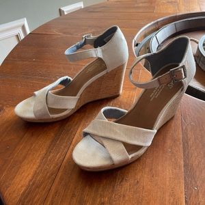 Toms Shoes Toms Cork Wedge Platform Ankle Strap Sandals 8